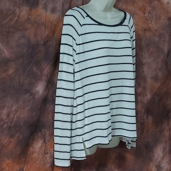 Old Navy luxe tee tshirt loose long sleeve hi low gray white cream stripe M - Picture 3 of 7